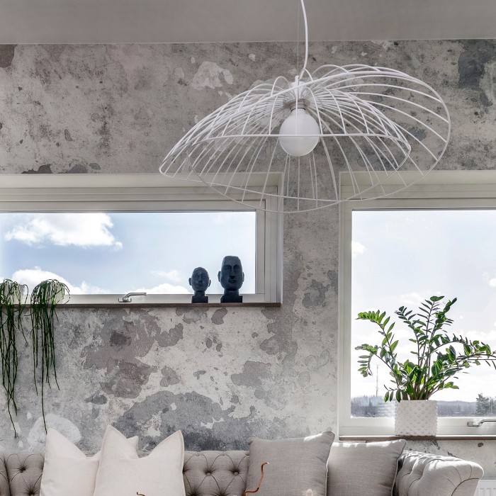 Metal hanging lamp ray