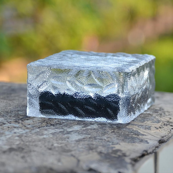 Солнечная лампа для наружного сада