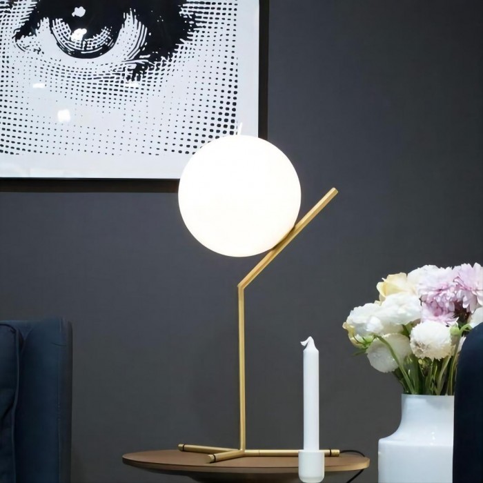 IC Lights table lamp