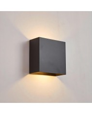 Scantling wall lamp