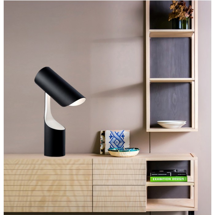 Mutatio Table Lamp
