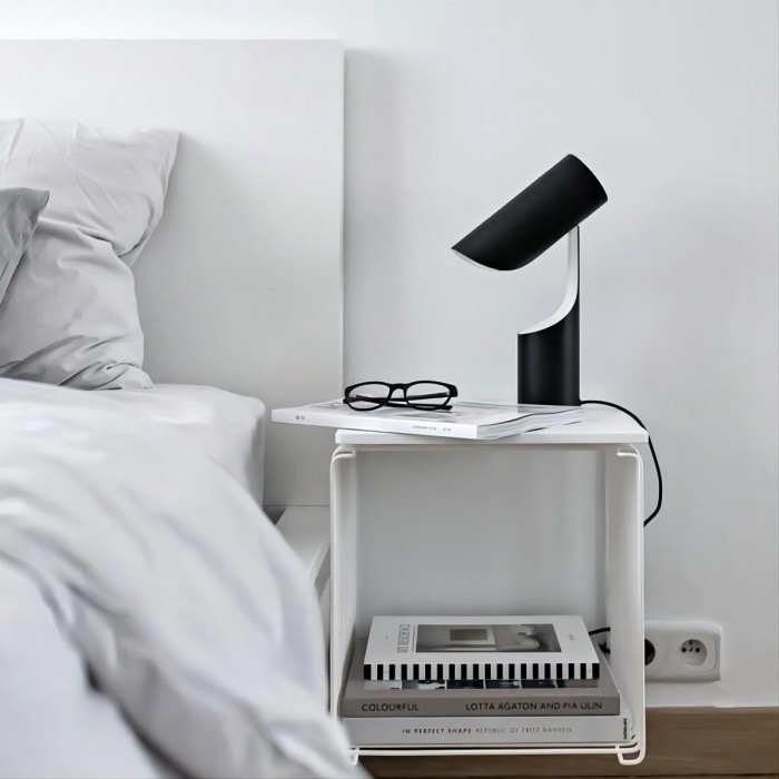 Mutatio Table Lamp