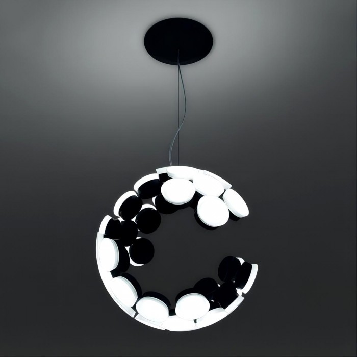 Scopas pendant lamp