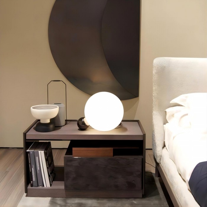 Copycat table lamp