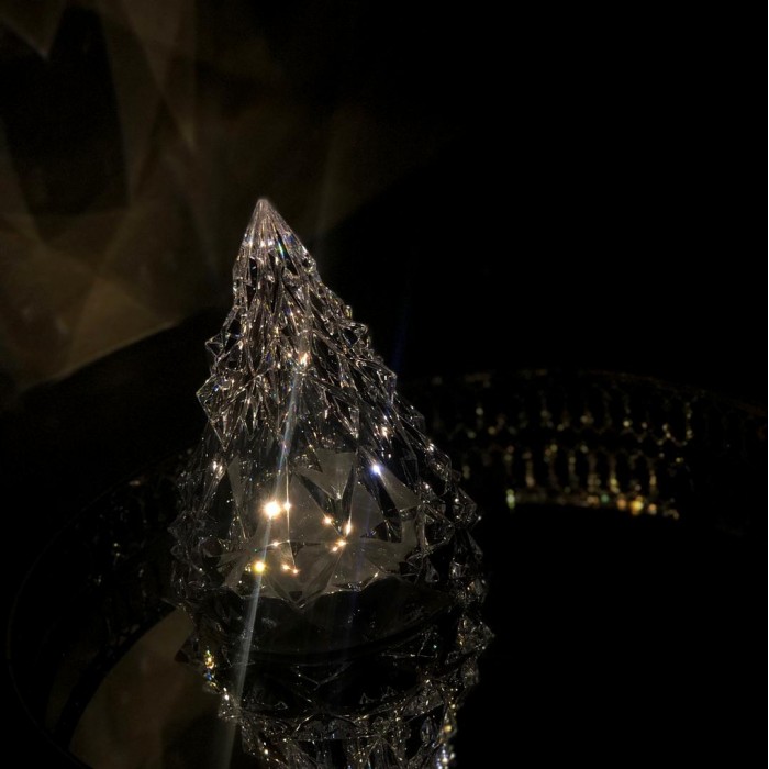 Настольная лампа с хрустальной батареей Iceberg