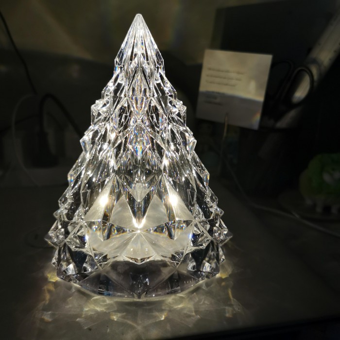 Настольная лампа с хрустальной батареей Iceberg