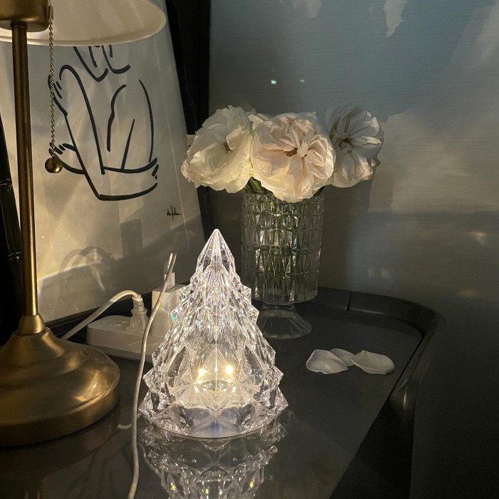Настольная лампа с хрустальной батареей Iceberg