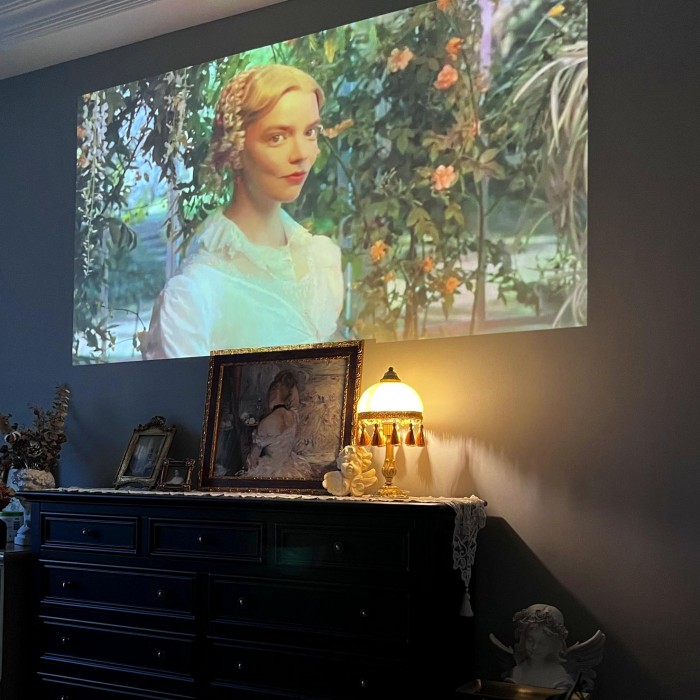 Романтическая винтажная прикроватная лампа