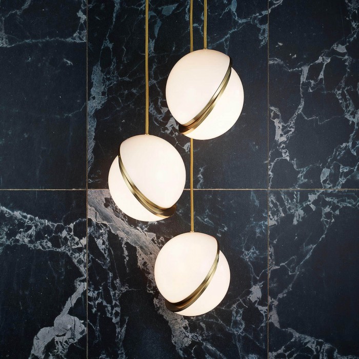 Crescent pendant lamp