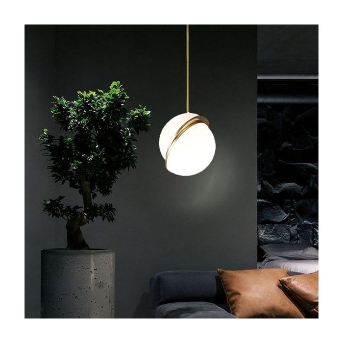 Crescent pendant lamp