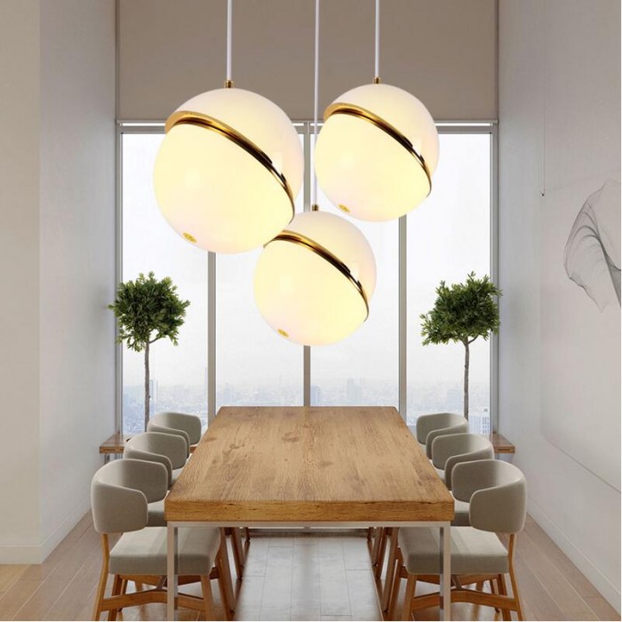 Crescent pendant lamp