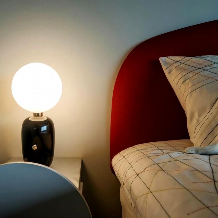 Aballs table lamp