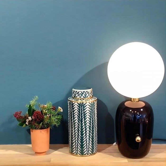 Aballs table lamp