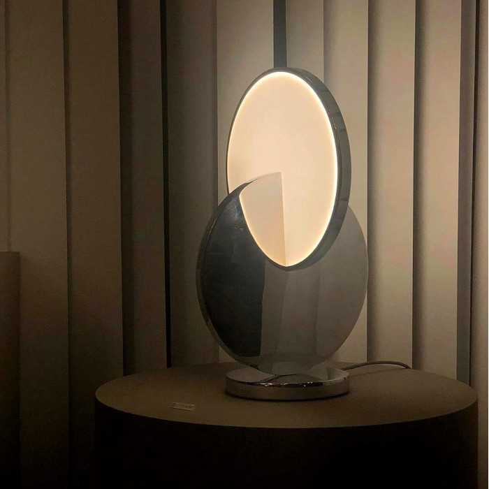 Eclipse table lamp