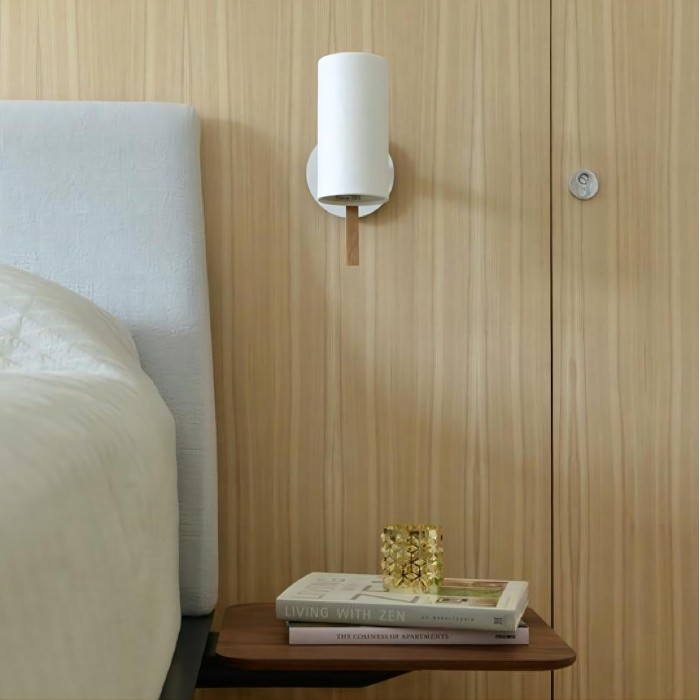 Scantling table lamp