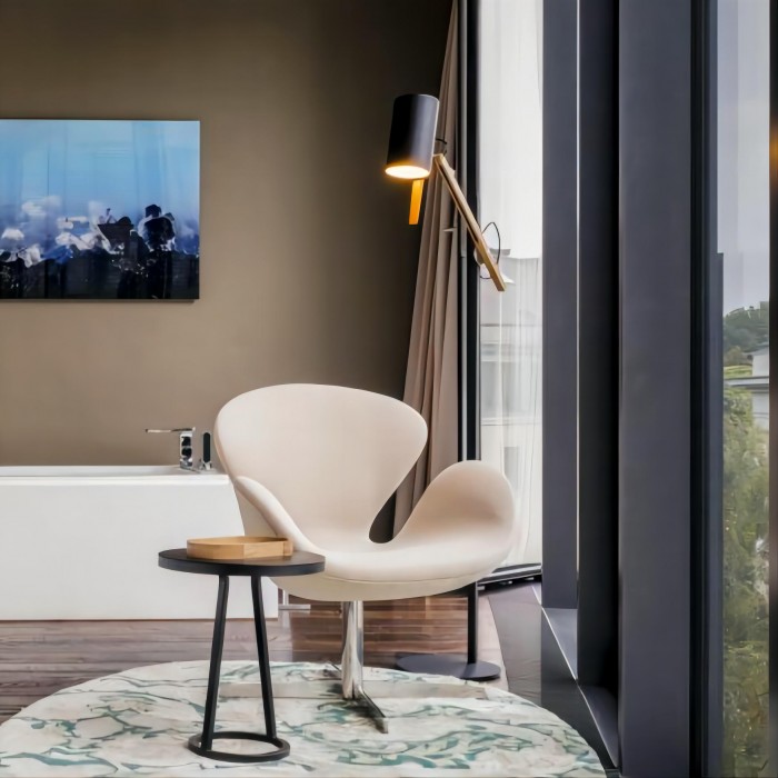 Scantling table lamp