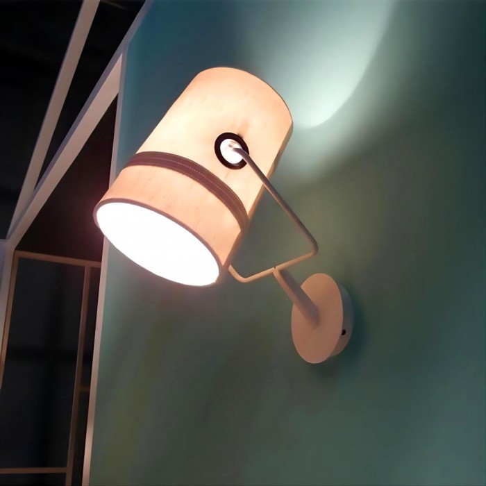 Fork wall lamp