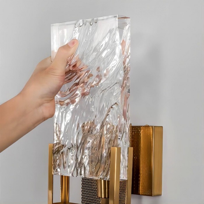 Настенный светильник из хрусталя