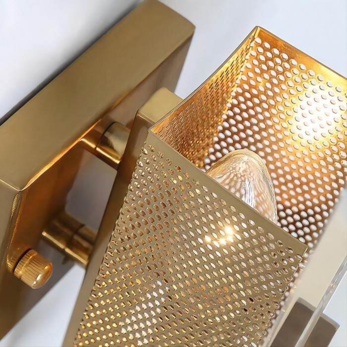 Настенный светильник из хрусталя