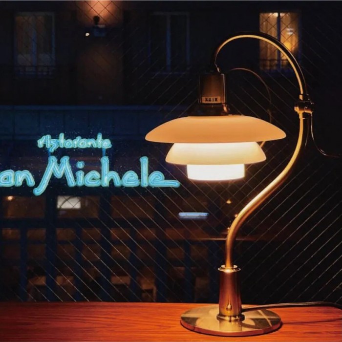 Golden PH 2/2 Table Light