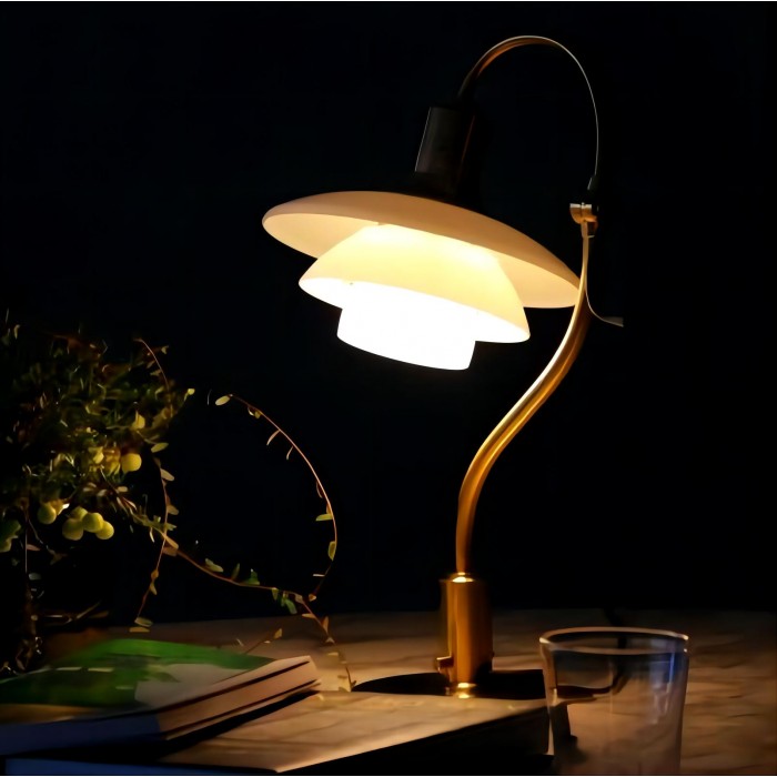 Golden PH 2/2 Table Light