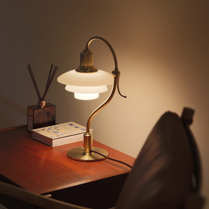 Golden PH 2/2 Table Light