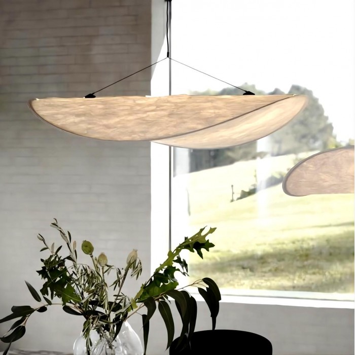 Tense pendant lamp