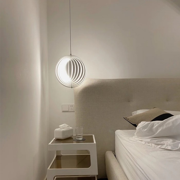 Вращающаяся подвесная лампа из верпана