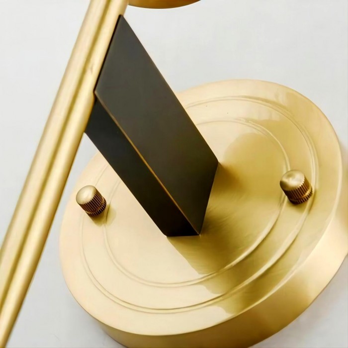 Clear glass shade wall lamp