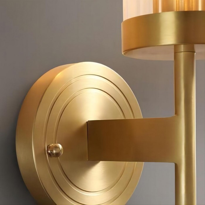 Clear glass shade wall lamp