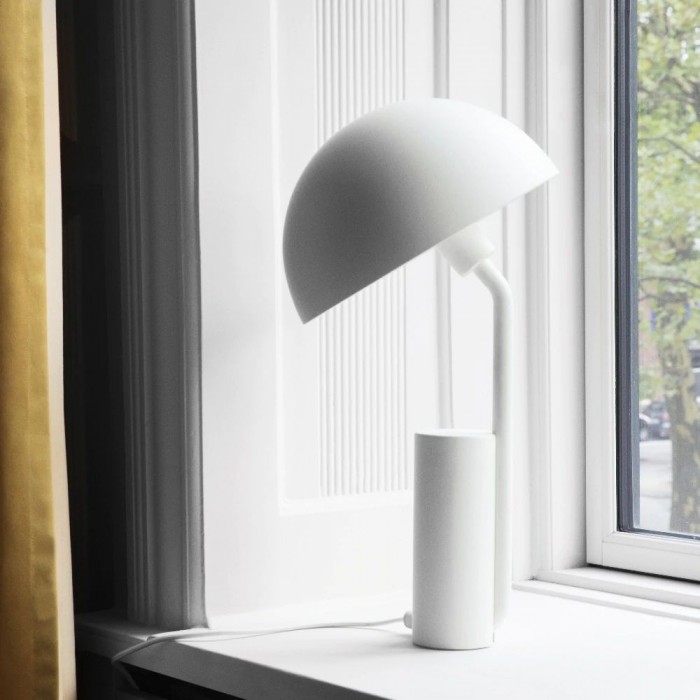 Cap table lamp
