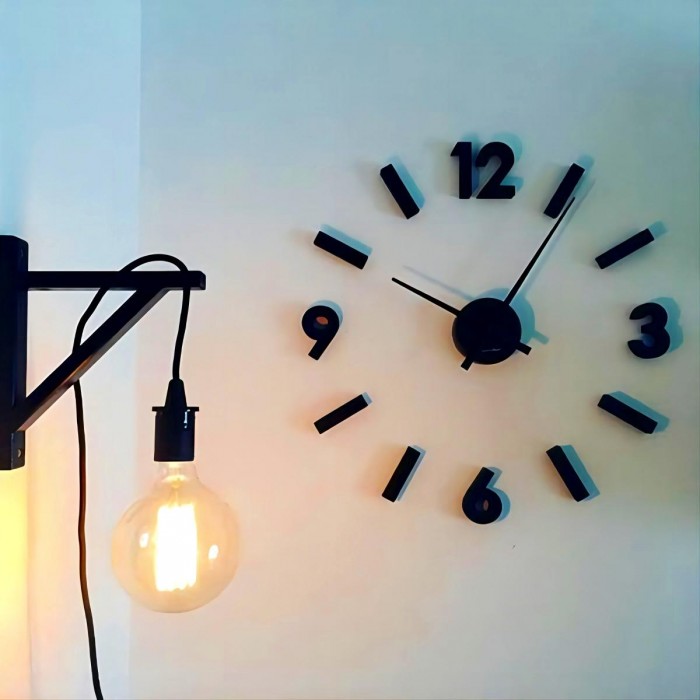 Деревянный настенный светильник