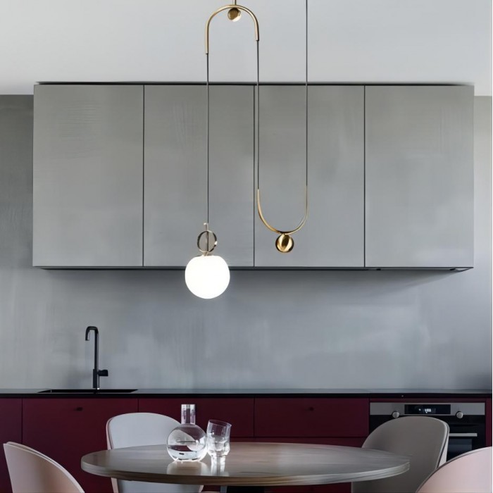 Adjustable hanging lamp