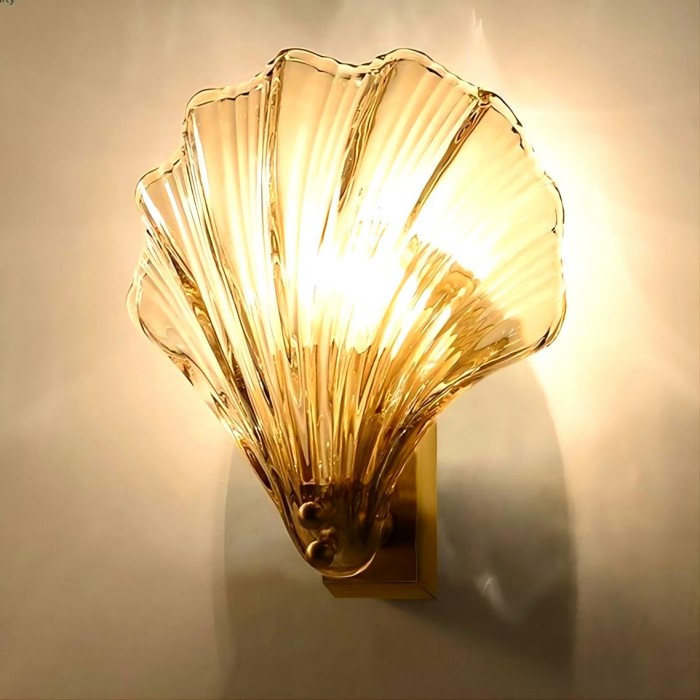 Shell Wall Lamp