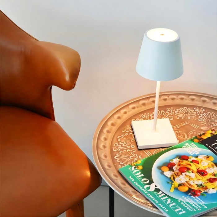 Светодиодная настольная лампа Modern Pro