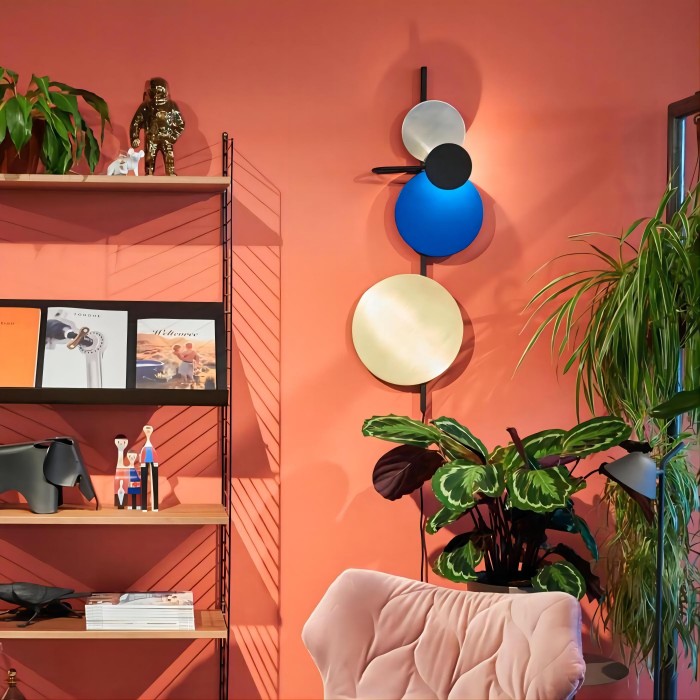 Настенный светильник планета