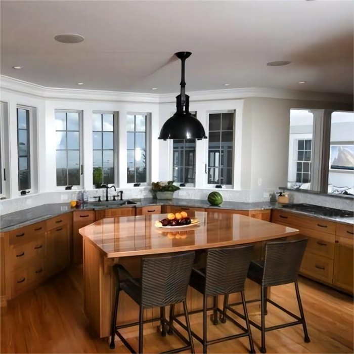 Металлический промышленный подвесной светильник