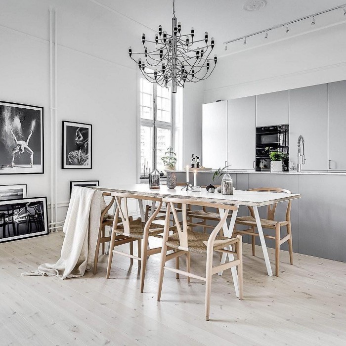 2097 Metal Multi Head Chandelier