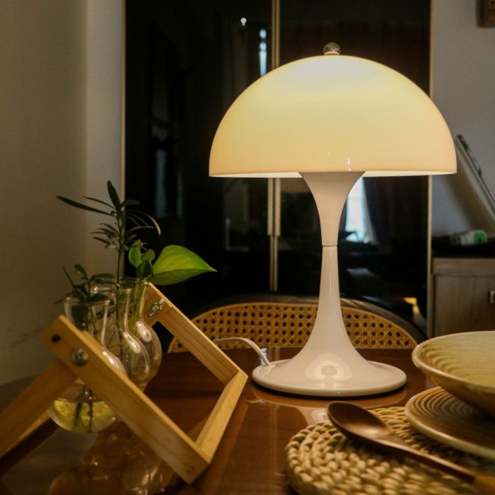 Mini Panthella Table Lamp