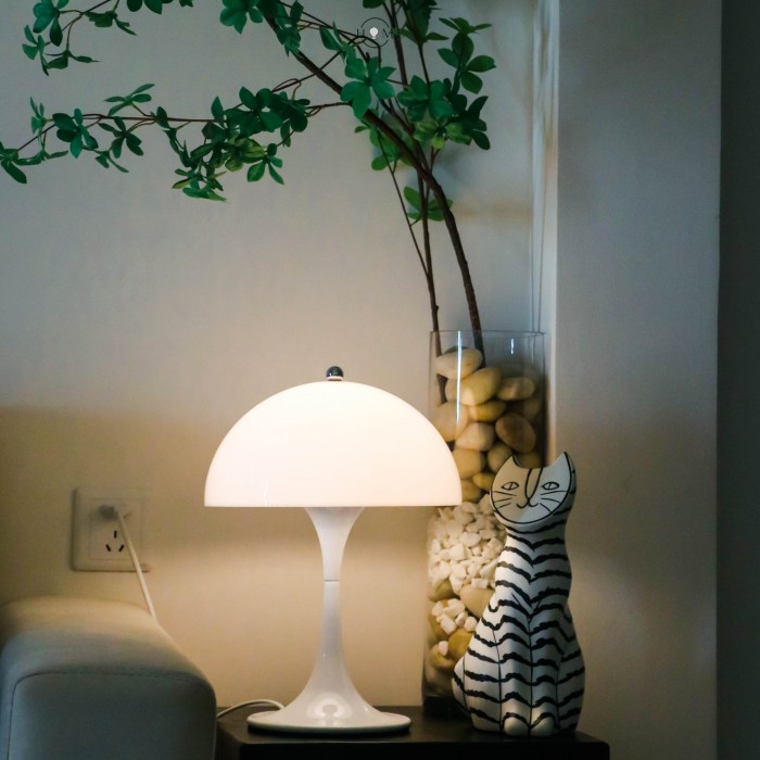 Mini Panthella Table Lamp