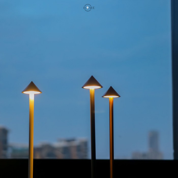 Pina Table Lamp