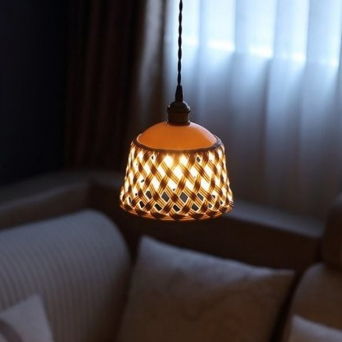 Лампа современного стиля белая керамическая подвесная соответствующая для живущей комнаты