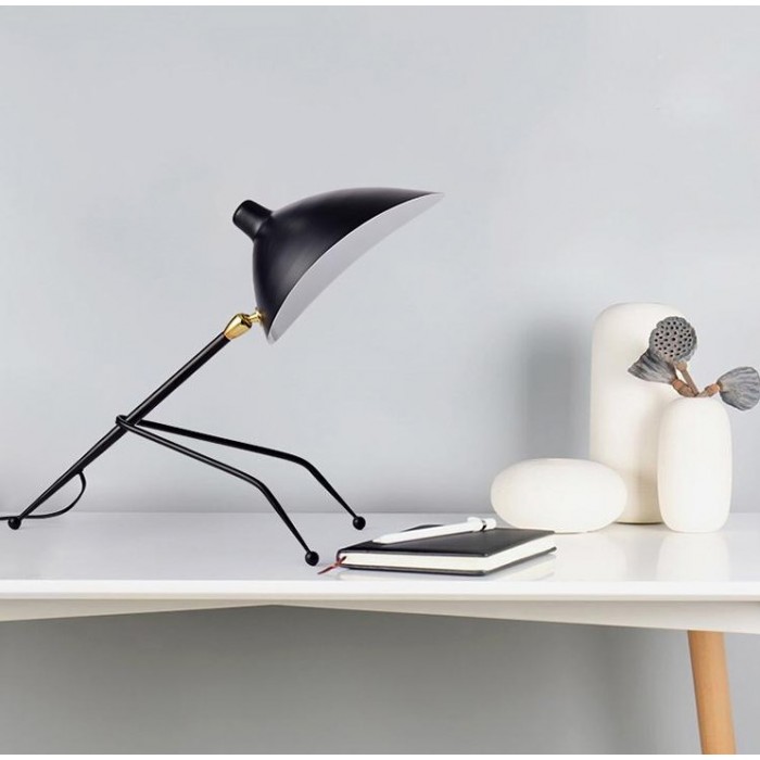Serge Tripod Table Lamp