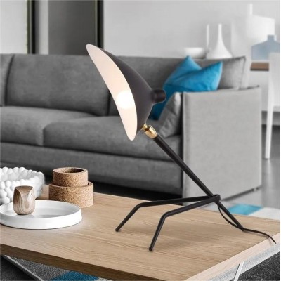Serge Tripod Table Lamp