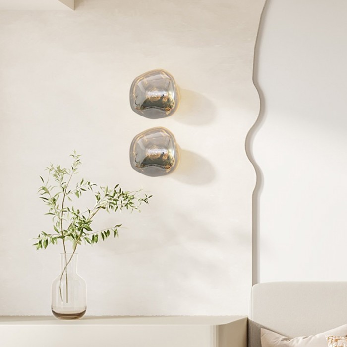 Расплавленная настенная лампа