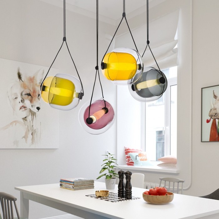 Capsula pendant lamp