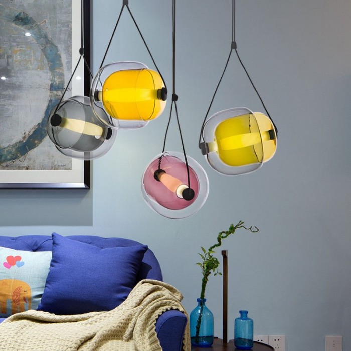 Capsula pendant lamp