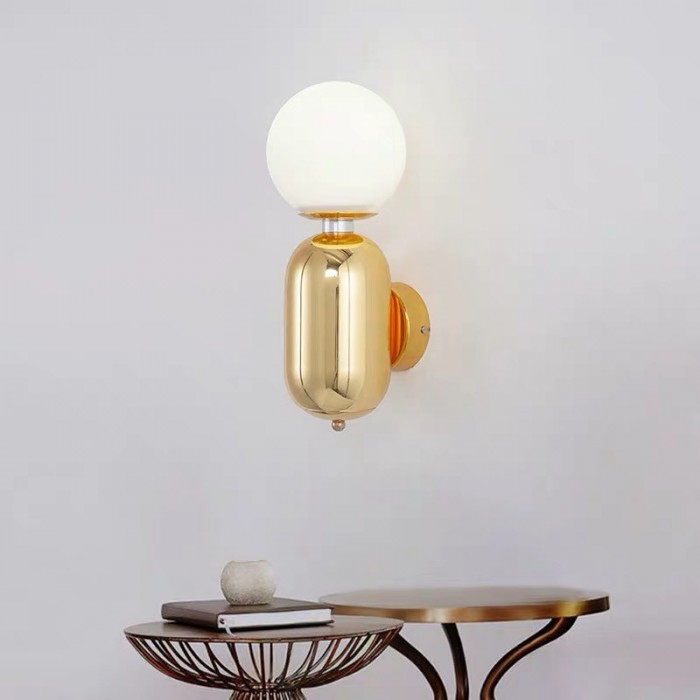 Aball's wall lamp