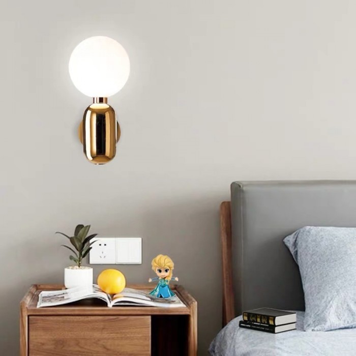 Aball's wall lamp