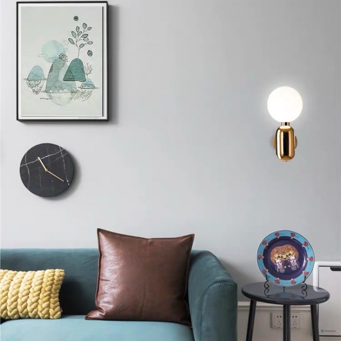 Aball's wall lamp